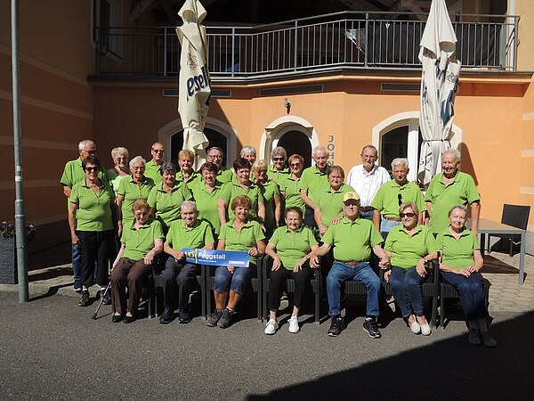 vl.: Kloimwider Christine, Obfrau Reutner Grete, Höllerschmid Ilse, Fraisl Elfi, Berger Sepp, Kronister Gerti, Hinterndorfer Erna, Wimmer Traude, Kirchner Franz, Kloimwider Franz