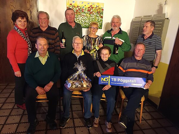 sitzend von links : Ballwein Franz, 4.Platz, Gierer Anton, 1. Platz, Gierer Berta, 2. Platz, Grabner Johann, 3. Platz, hinten stehend : Wagner Reutner Grete, Liebner Franz, 5. Platz, Schauer Josef, 6. Platz, Grüneis Hilda, 7. Platz, Rie